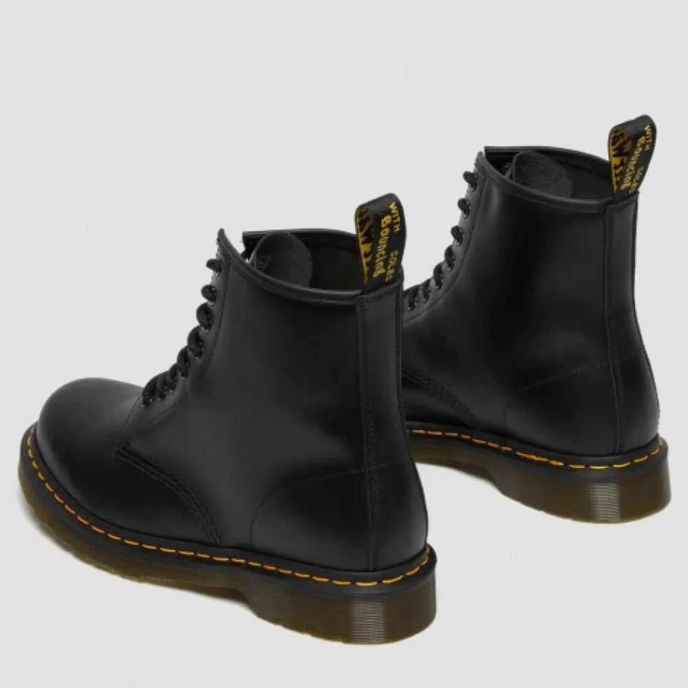 DAMES Dr. Martens 1460 Black Chica Veterlaarzen