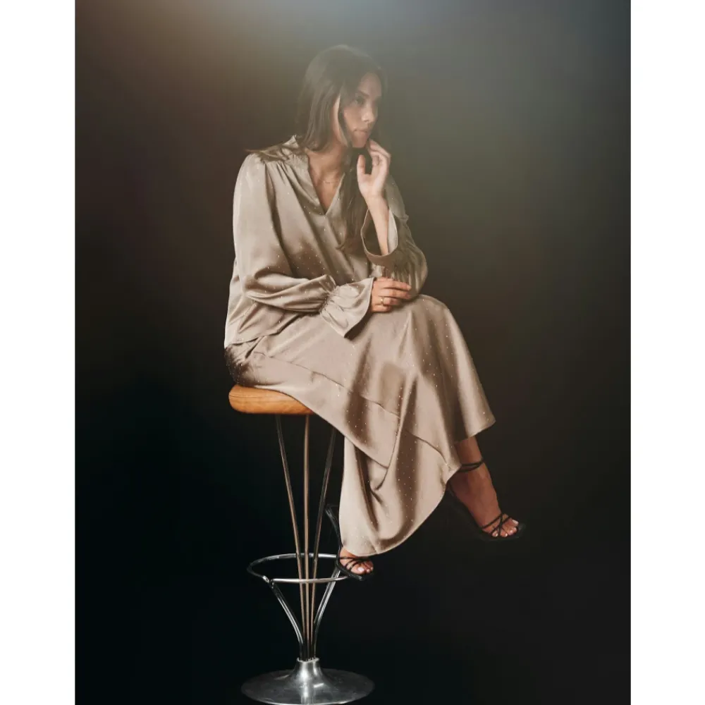 DAMES Neo Noir Amara Heavy Sateen Bedaz Blouse