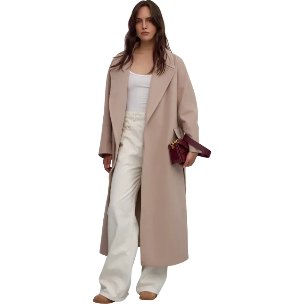 DAMES Estro Trenchcoats & Mantels^Wollen Mantel voor Vrouwen met Brede Kraag