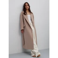 DAMES Estro Trenchcoats & Mantels^Wollen Mantel voor Vrouwen met Brede Kraag