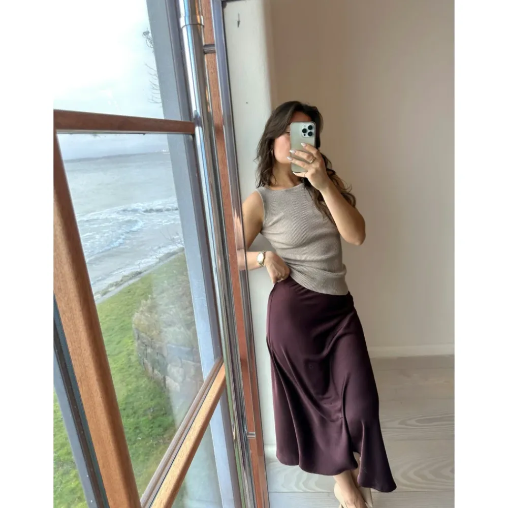 DAMES Neo Noir Bovary Rok