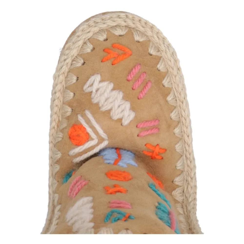 Mou Laarzen^e laarzen