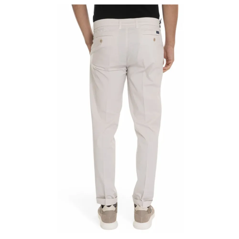 Heren Fay Chino
