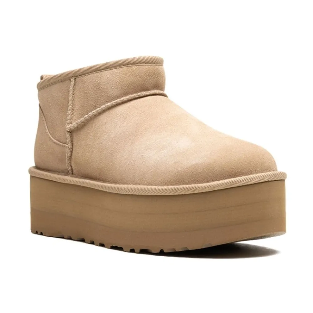 DAMES UGG Laarzen^Classic Ultra Mini Platform Laarzen Sand