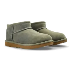 UGG Classic Ultra Mini Snowboots