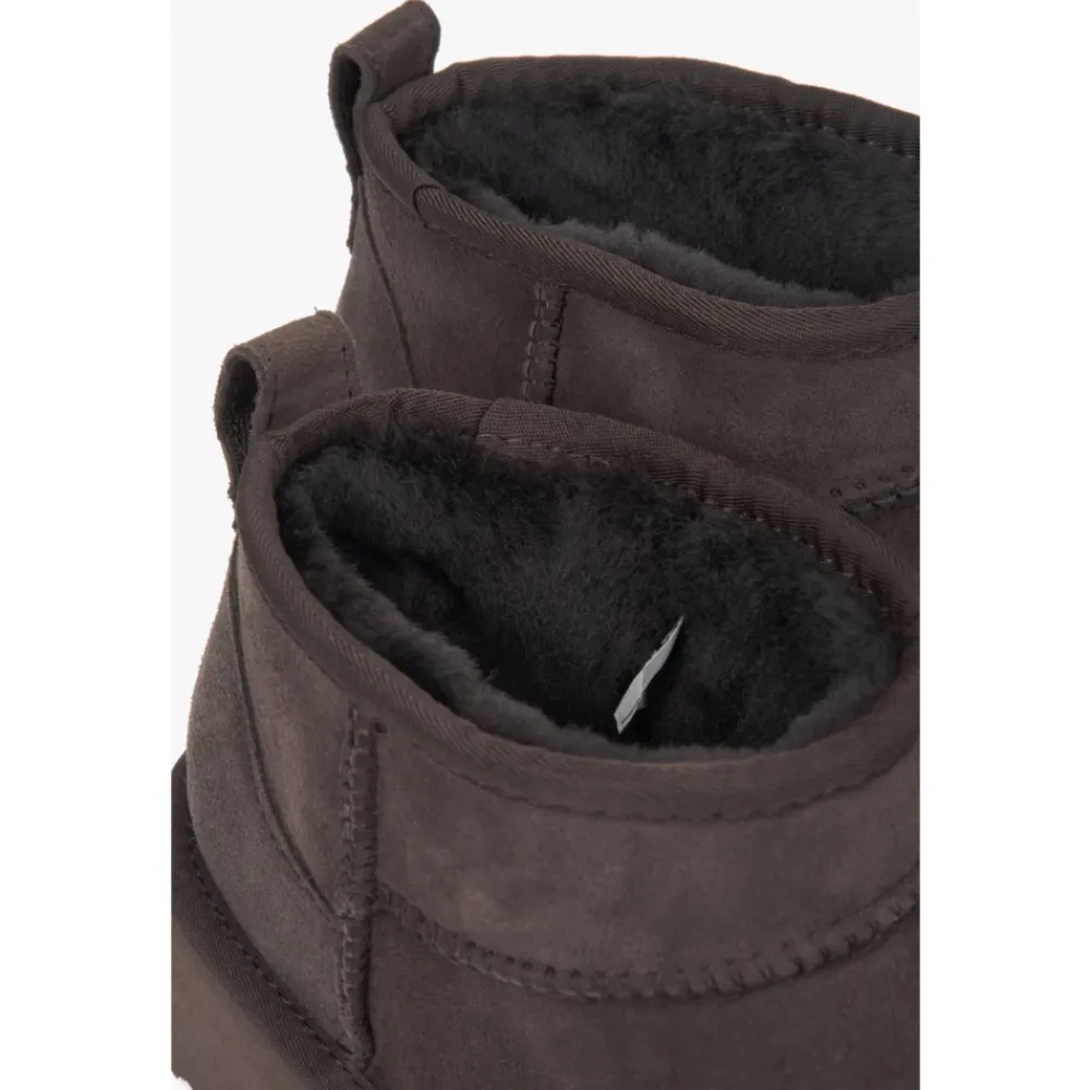 DAMES Estro Dames Lage Donkere Snowboots gemaakt van Echt Velours met een Bontvoering