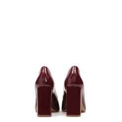 DAMES Kazar Donkerrode gelakte pumps met brede hak