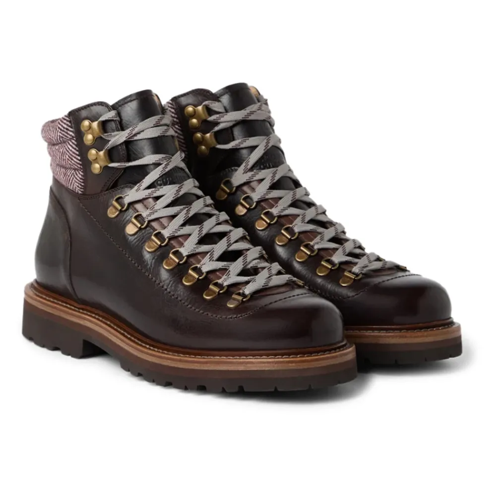 Brunello Cucinelli Outdoorschoenen^Enkelboots met visgraatinzet