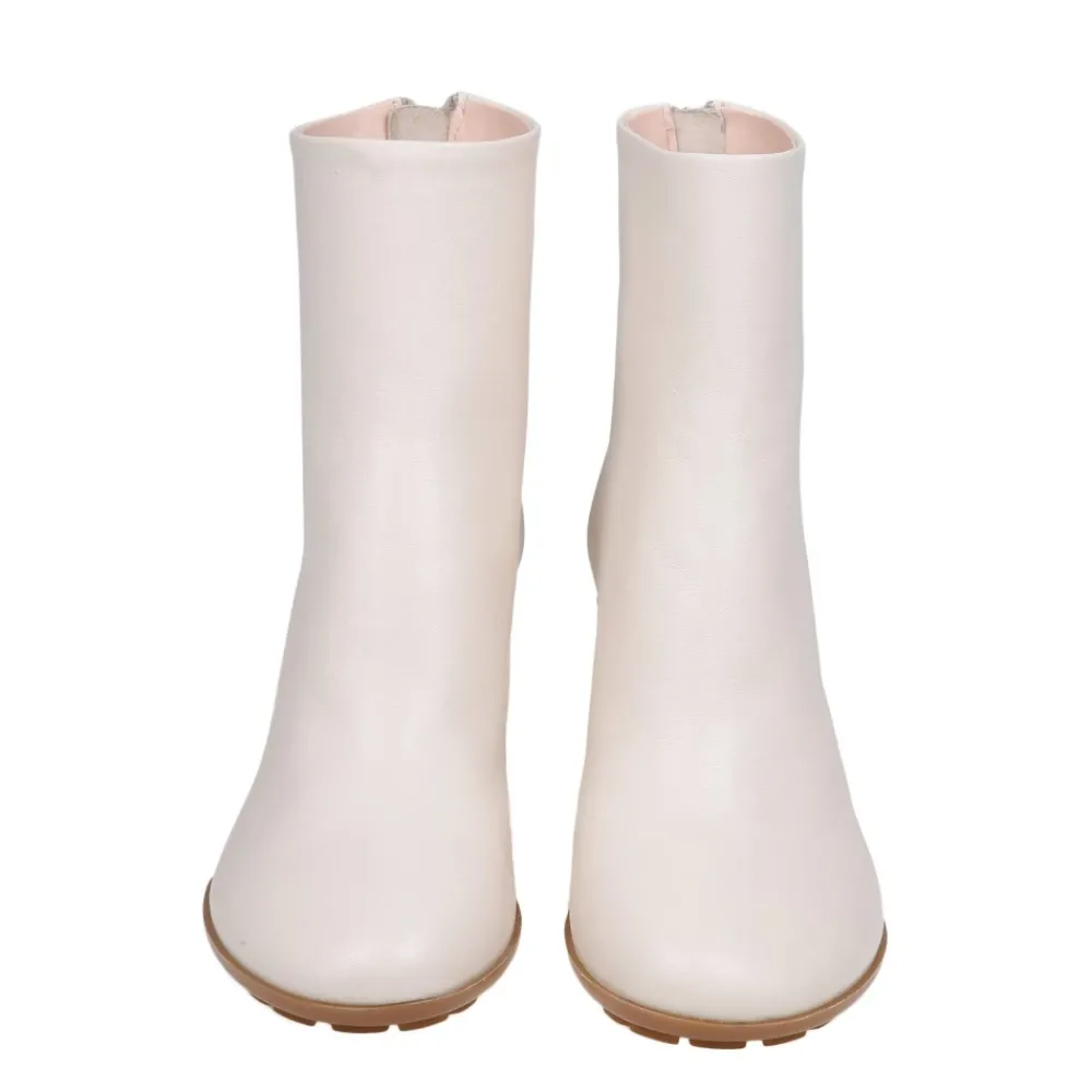 DAMES AGL Enkellaarsjes^Gebogen enkellaarsjes in krijt leer