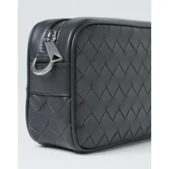 Heren Bottega Veneta Tassen^Geweven leren crossbodytas voor dagelijkse benodigdheden
