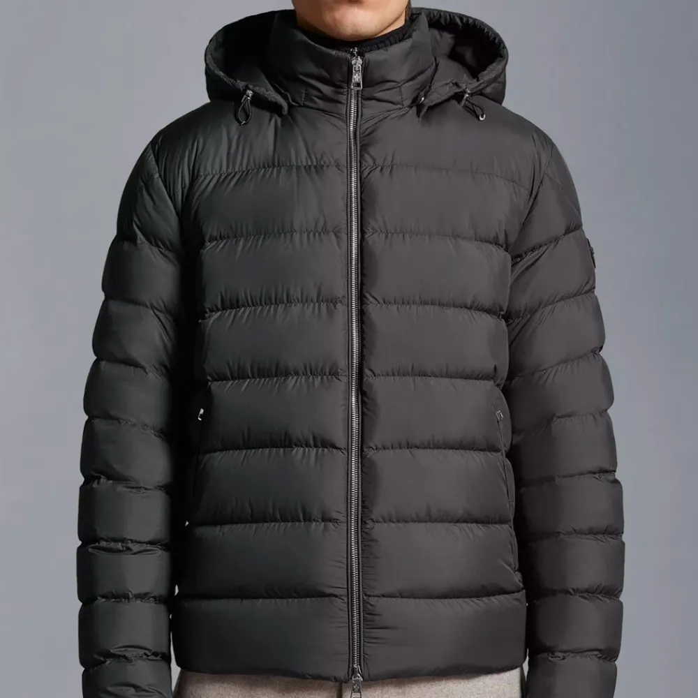 Heren Moncler Korte Donsjas met Capuchon