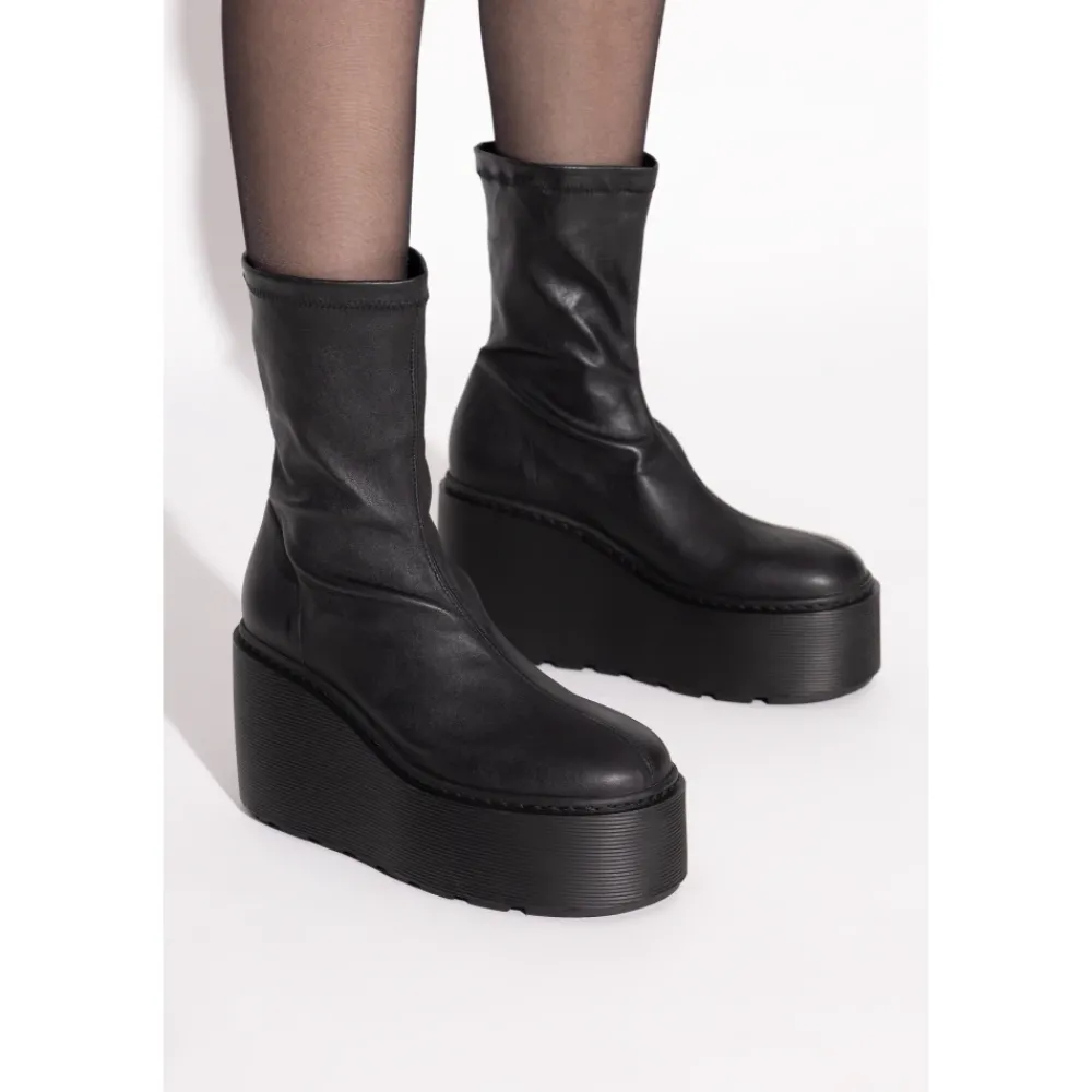 DAMES Vic Matié Leren sleehak enkellaarzen