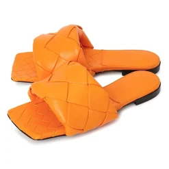 DAMES Bottega Veneta Lido Flat Sandal