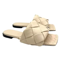 DAMES Bottega Veneta Lido Sandal Flat