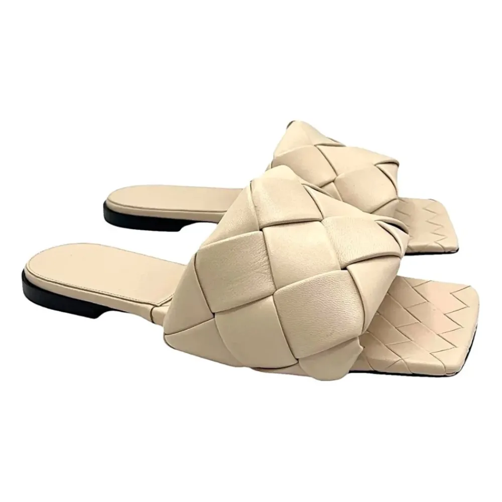 DAMES Bottega Veneta Lido Sandal Flat