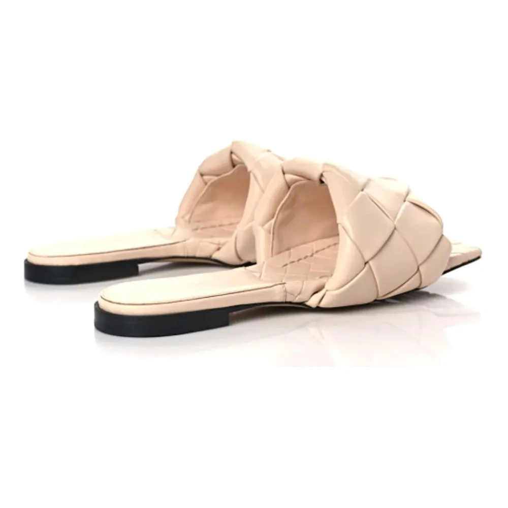 DAMES Bottega Veneta Lido Sandal Flat