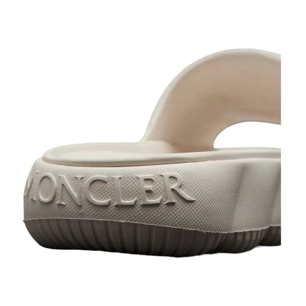 Heren Moncler Slippers^Offwhite Zomerslippers in Quilted Stijl