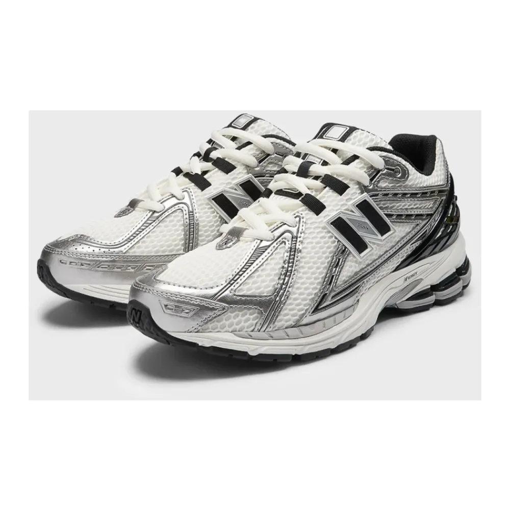 DAMES New Balance 1906R Sneakers