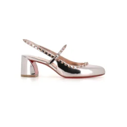 DAMES Christian Louboutin Pumps^Rosegouden Pumps met Spiegelend Leer en Noppen