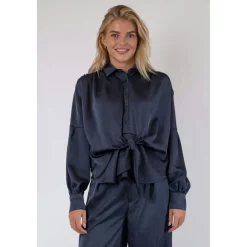 DAMES Neo Noir Shirts