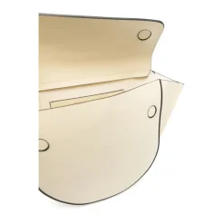 DAMES Wandler Shoulder Bag