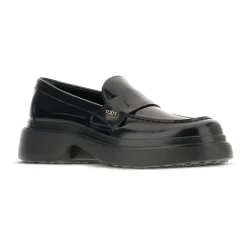 DAMES Tod's Loafers^Stijlvolle Schoenencollectie