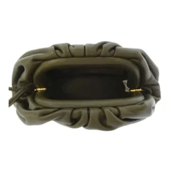 DAMES Bottega Veneta Clutches^Stijlvolle verzamelde sluitingstas