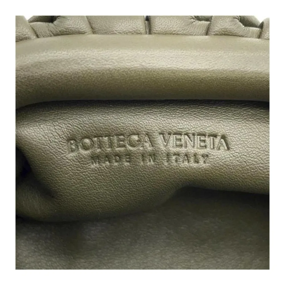 DAMES Bottega Veneta Clutches^Stijlvolle verzamelde sluitingstas