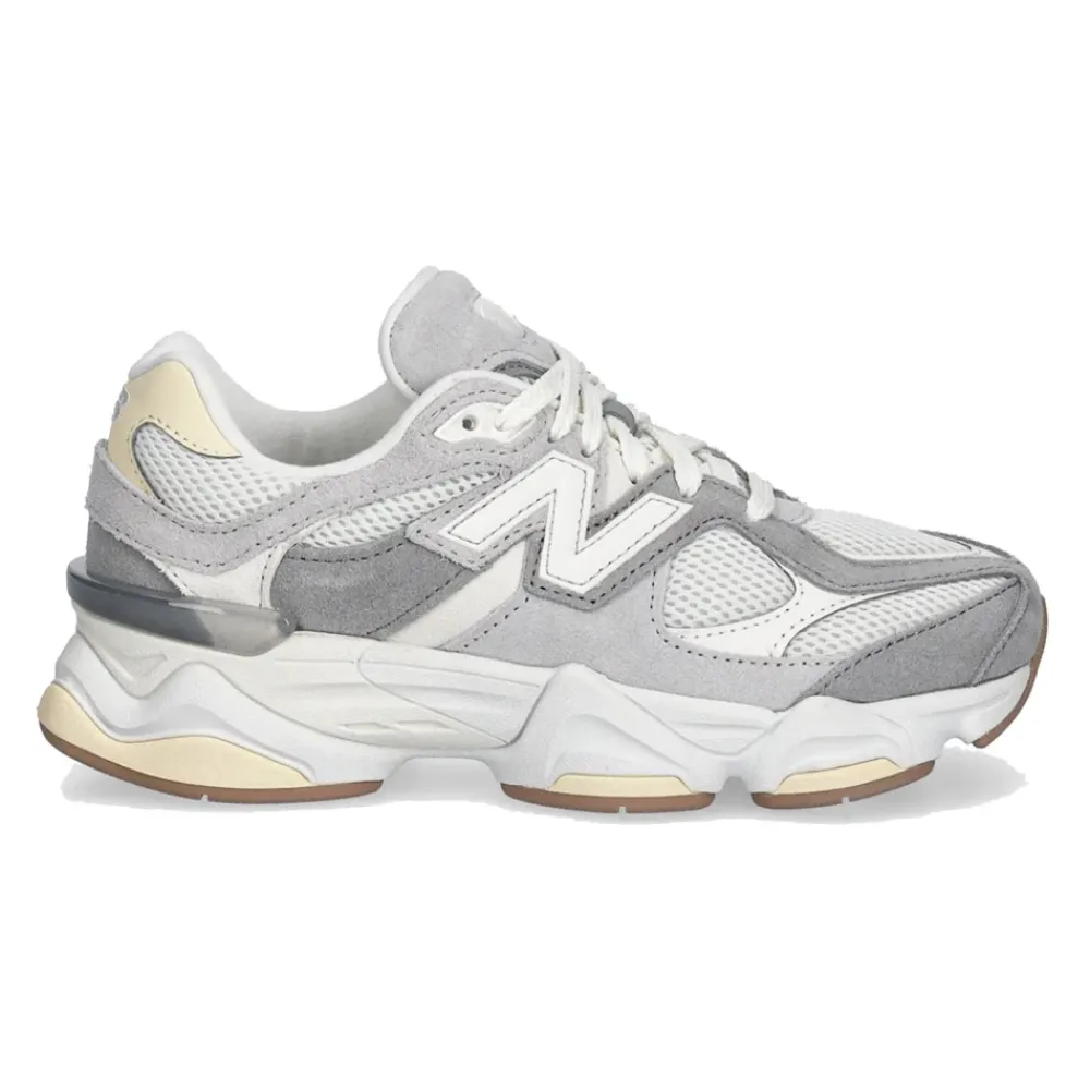 New Balance Witte en grijze hardloopsneakers Model 9060