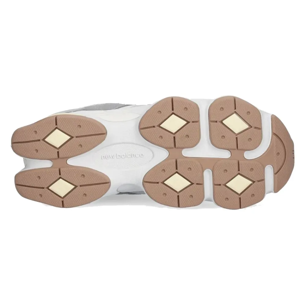 New Balance Witte en grijze hardloopsneakers Model 9060