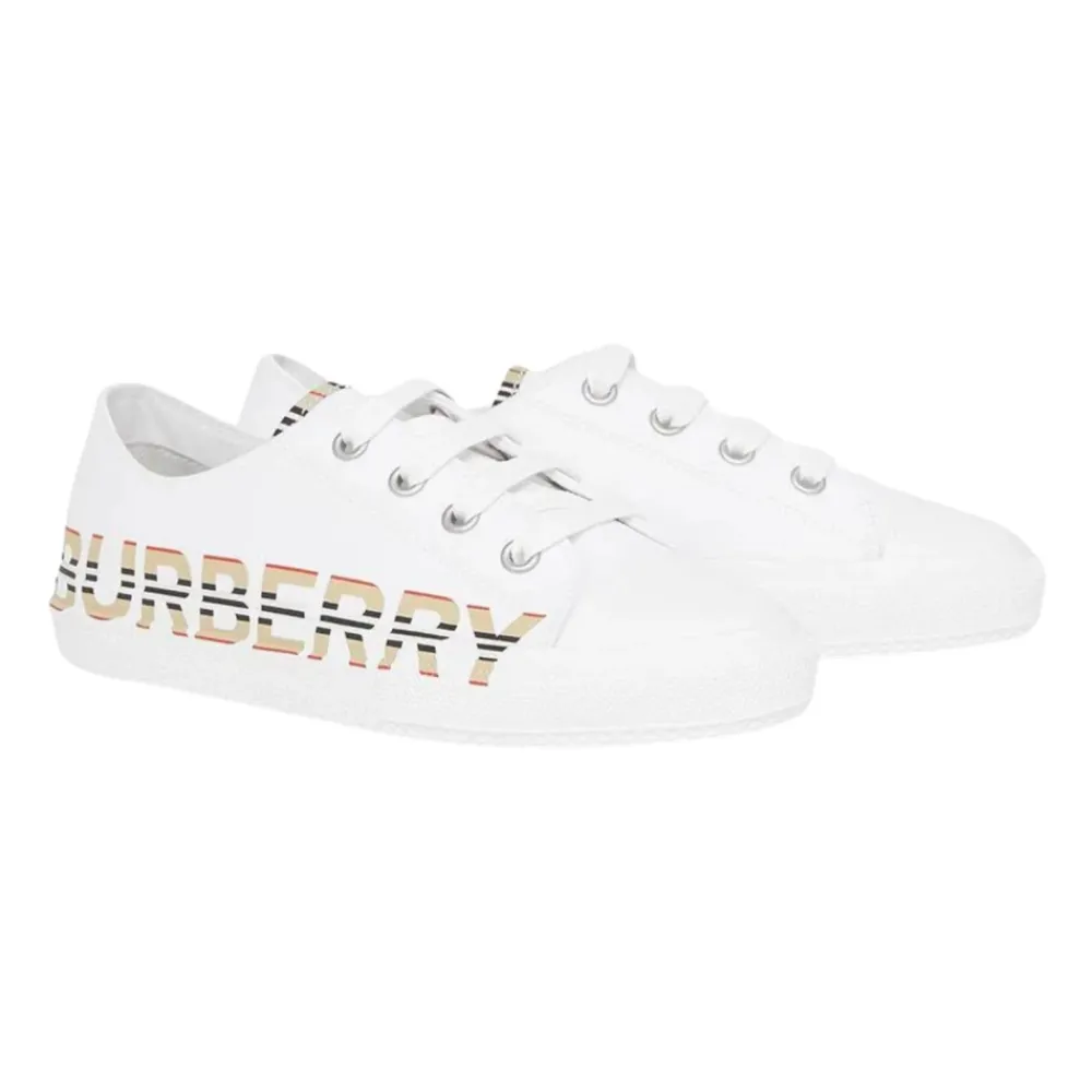Burberry te platte schoenen met iconisch streepmotief en logo-opdruk