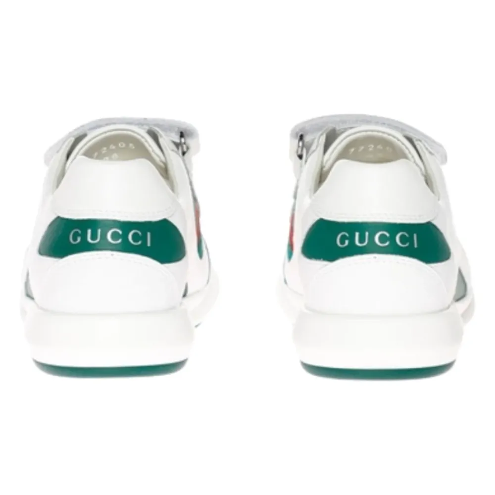 Gucci Sneakers^te Platte Schoenen met Groen Webdetail