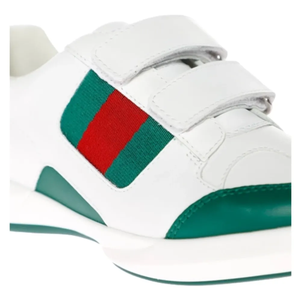Gucci Sneakers^te Platte Schoenen met Groen Webdetail