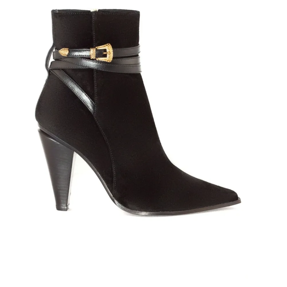 DAMES Roberto Festa e Suède Dina Enkellaarzen